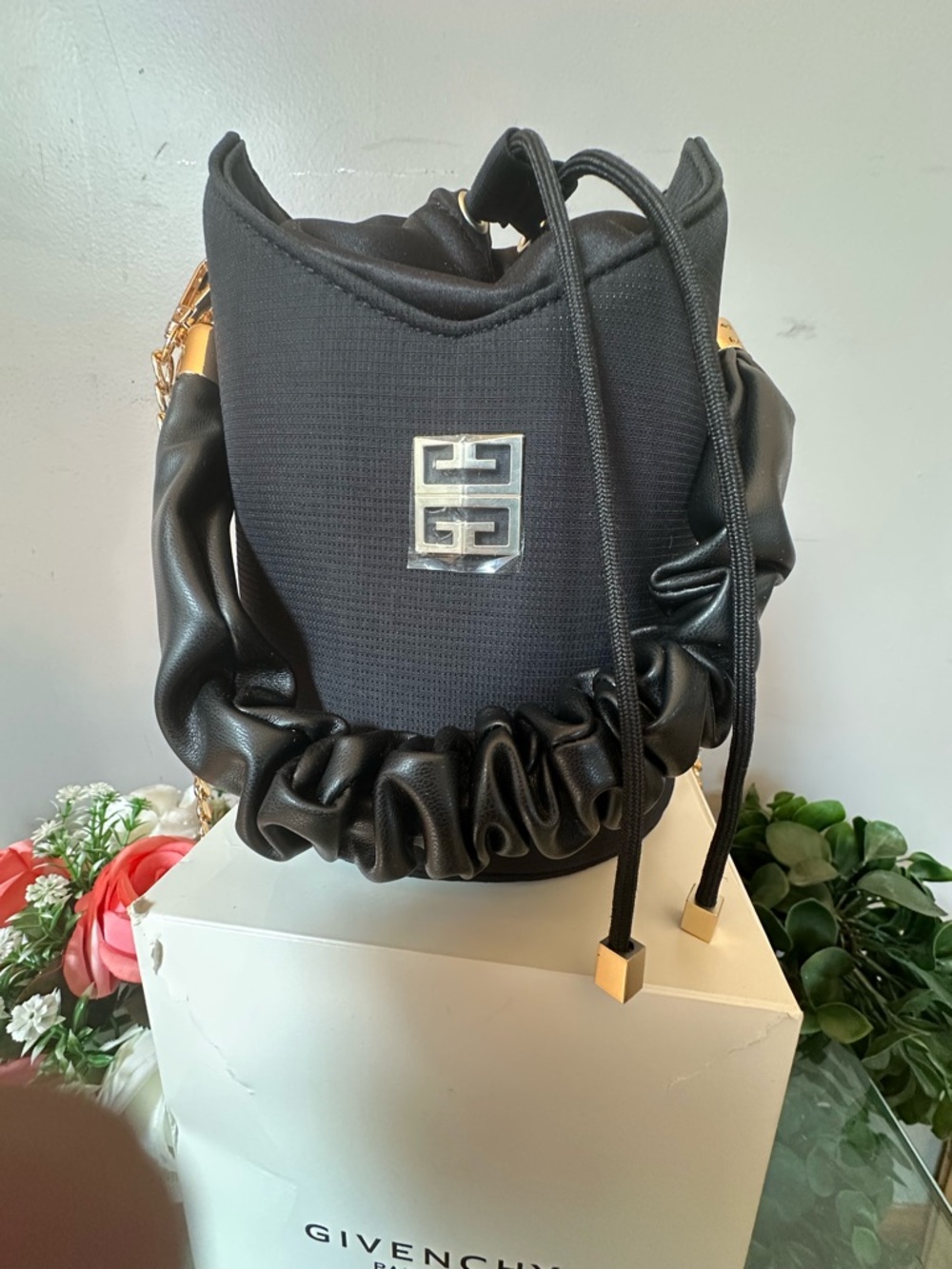 Givenchy Elegant Black Bucket bag